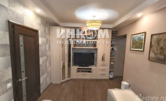 Продажа 3-комн квартиры на вторичном рынке Просторная улица,  д. 13