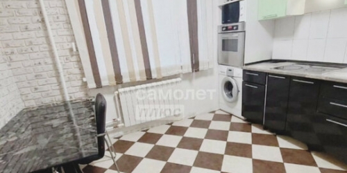 3-комн квартира бульвар Матроса Железняка,  д. 28