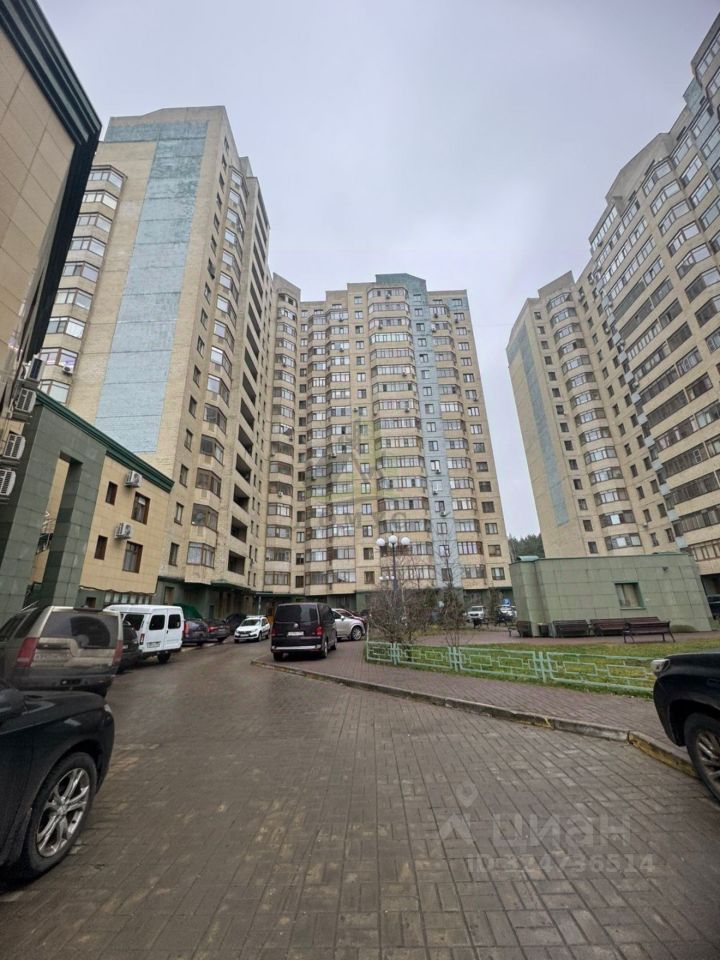 Продажа 2-комн квартиры на вторичном рынке Раменское, Коммунистическая улица, 40/2