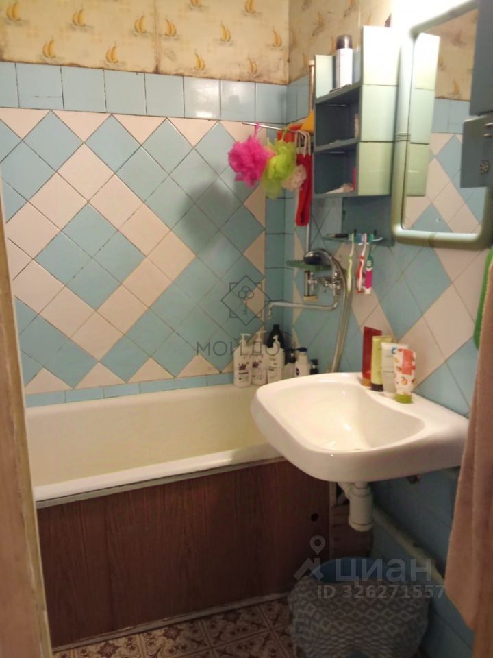 Продажа 3-комн квартиры на вторичном рынке Абрамцевская улица, 16Б