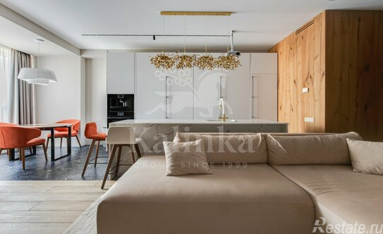 Продажа 3-комн квартиры на вторичном рынке Мантулинская улица,  д. 9 к5