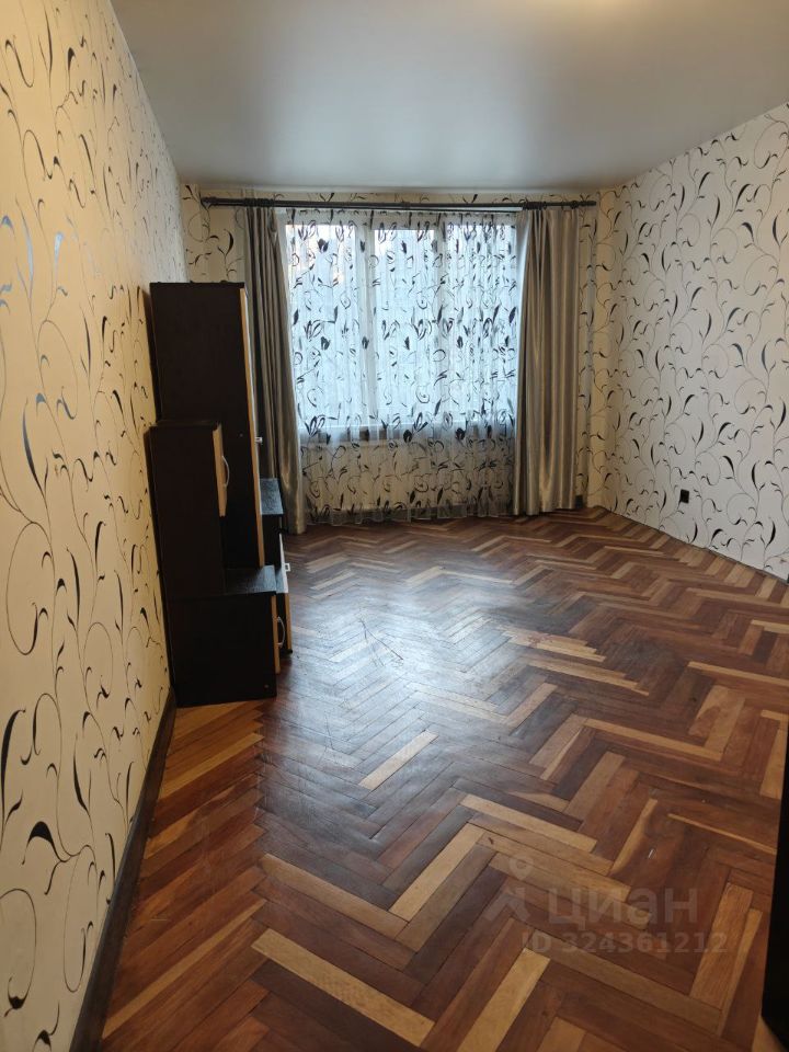 Продажа 2-комн квартиры на вторичном рынке Дальневосточный проспект, 68К1