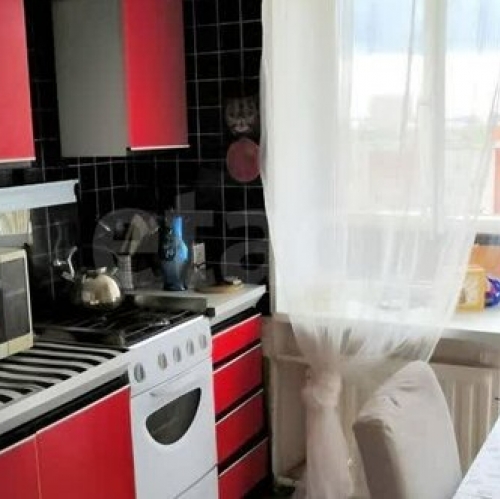 2-комн квартира улица Жака Дюкло,  д. 10