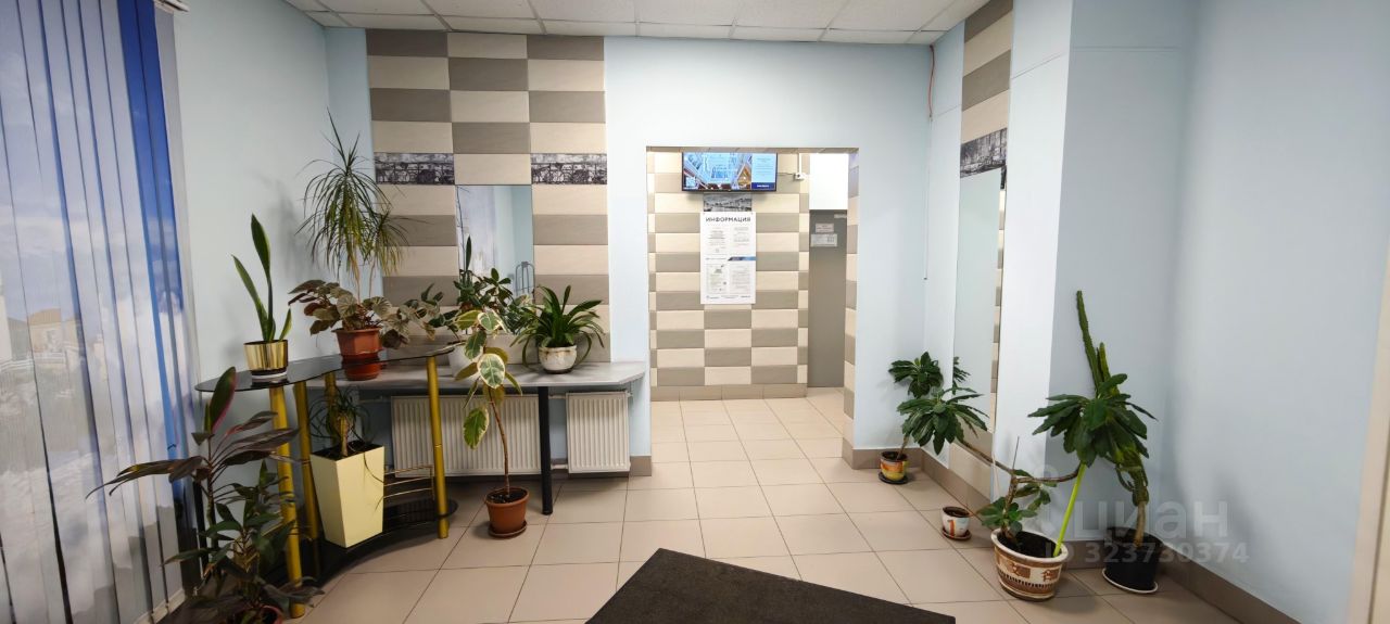 Продажа 3-комн квартиры на вторичном рынке улица Кораблестроителей, 30