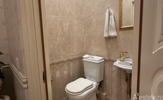 Продажа 4-комн квартиры на вторичном рынке Поведники, Центральная улица,  д. 18