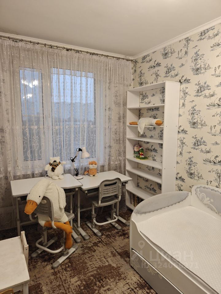 Аренда 3-комн квартиры на вторичном рынке Профсоюзная улица, 97