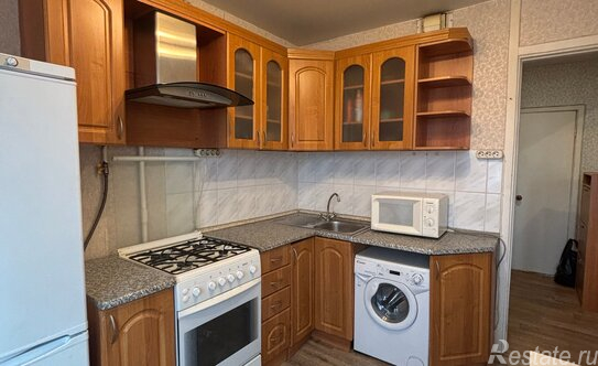 Продажа 1-комн квартиры на вторичном рынке Новогиреевская улица,  д. 44/28