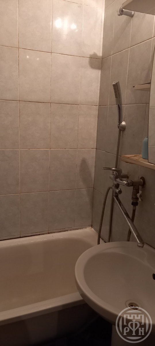 Продажа комнаты Красное Село г., Красногородская ул. ,  д. 13,  к. 1