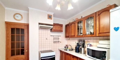 2-комн квартира ул Адмирала Лазарева,  д. 8