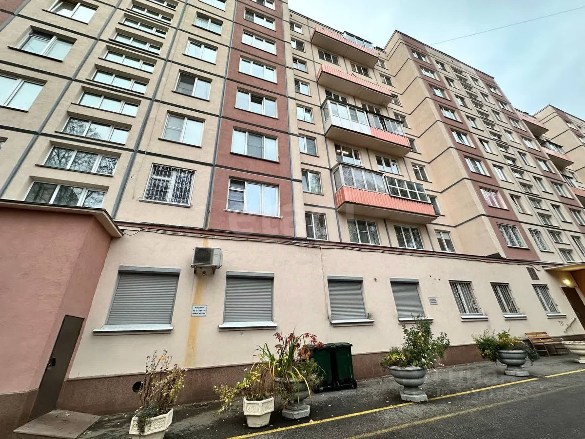 Продажа 1-комн квартиры на вторичном рынке Апрельская улица, 5