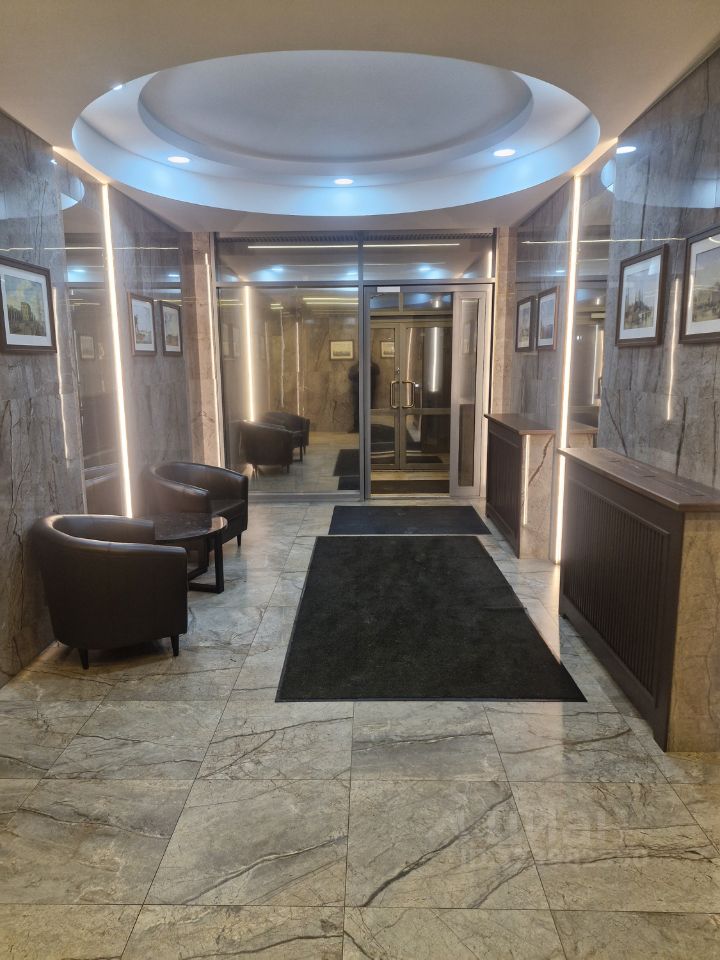 Продажа 3-комн квартиры на вторичном рынке Кирочная улица, 64