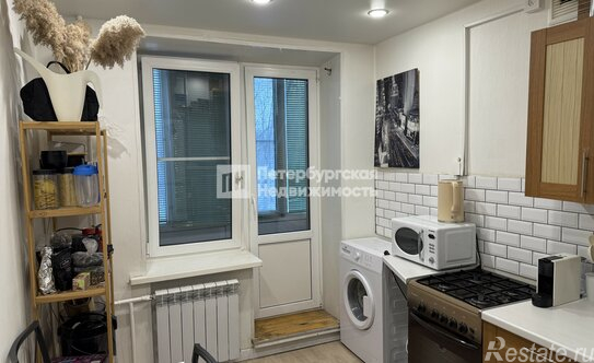 Продажа 2-комн квартиры на вторичном рынке Новаторов б-р,  д. 116