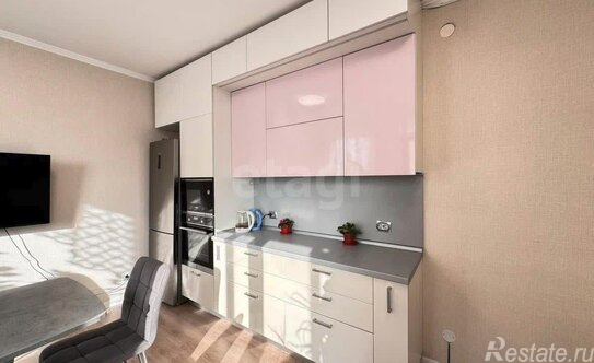 Продажа 3-комн квартиры на вторичном рынке Маршала Блюхера пр-кт,  д. 1,  к. 2