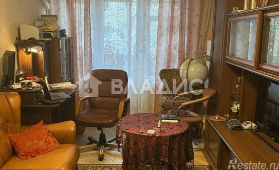 Продажа 3-комн квартиры на вторичном рынке Студенческая улица,  д. 12