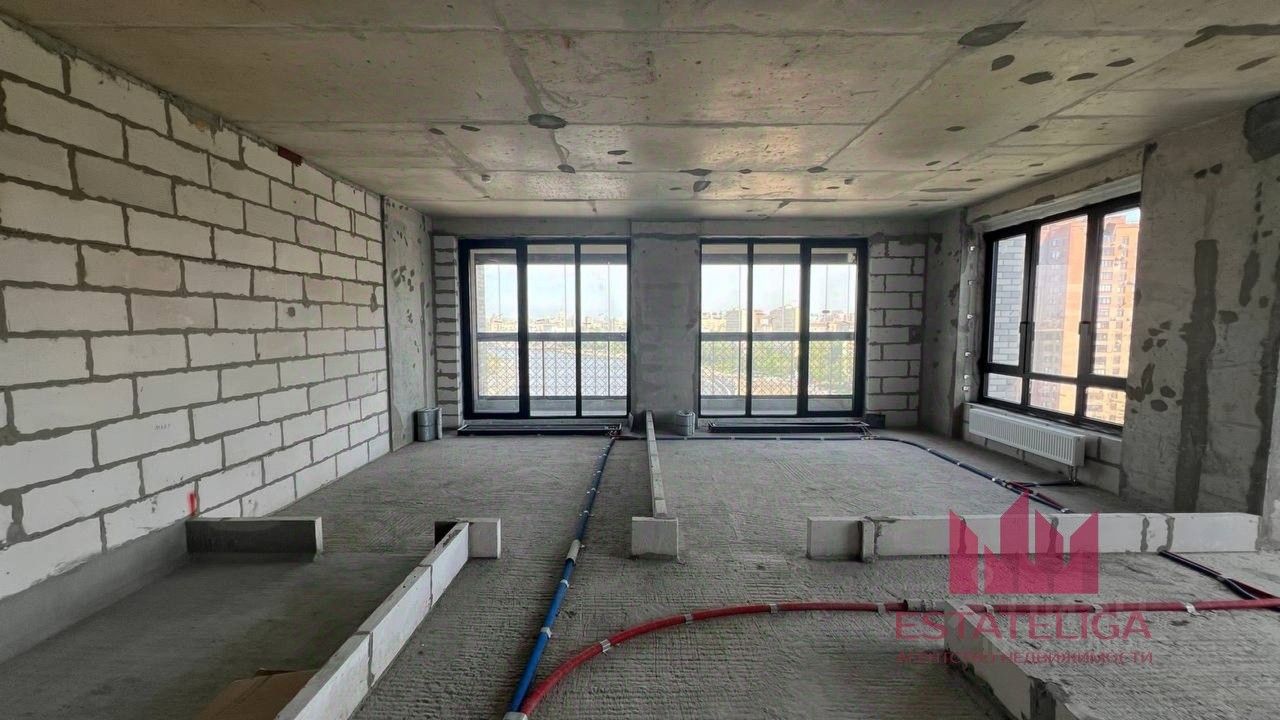 Продажа 2-комн квартиры на вторичном рынке улица Виктора Маслова, 2