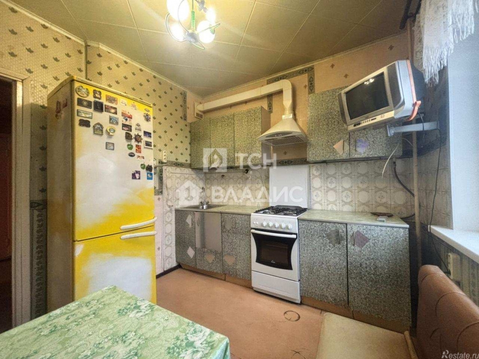 Продажа 2-комн квартиры на вторичном рынке Лосино-Петровский, улица Гоголя, 1,  д. 1