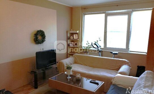 Продажа 3-комн квартиры на вторичном рынке Добровольцев ул,  д. 38