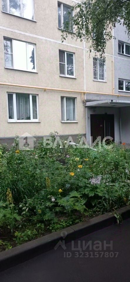 Продажа 1-комн квартиры на вторичном рынке Челюскинская улица, 14К1