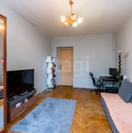 Продажа 2-комн квартиры на вторичном рынке улица Ленсовета,  д. 17