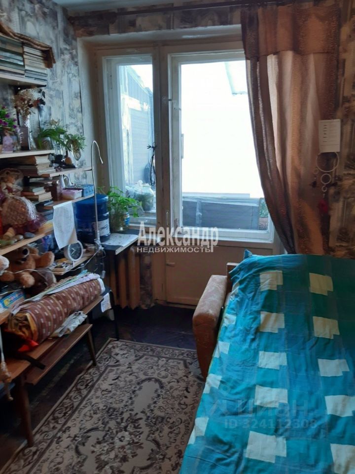 Продажа 2-комн квартиры на вторичном рынке улица Трефолева, 22/25