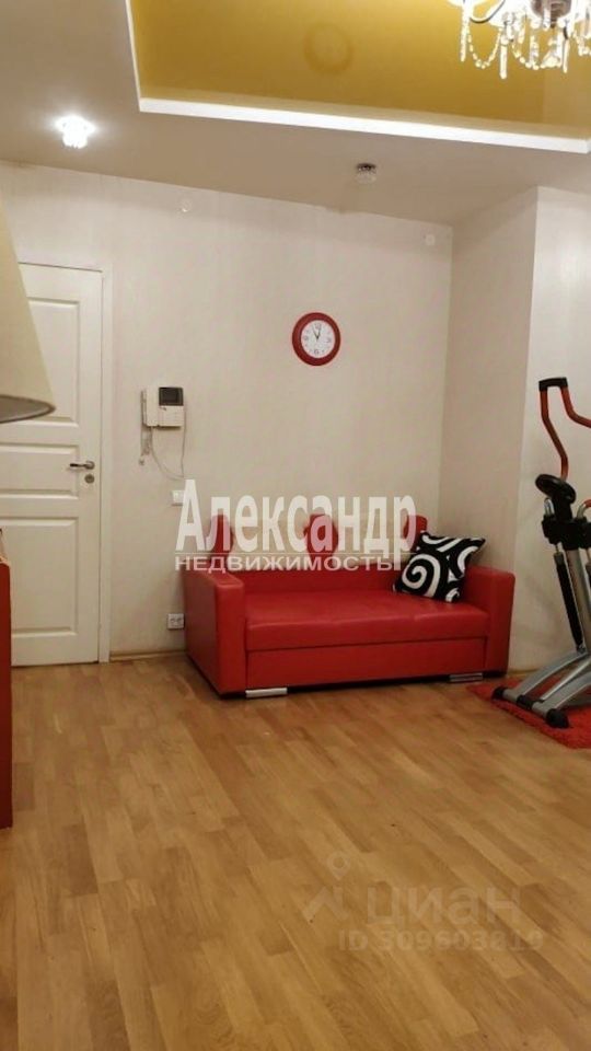 Продажа 3-комн квартиры на вторичном рынке улица Якубовича, 20