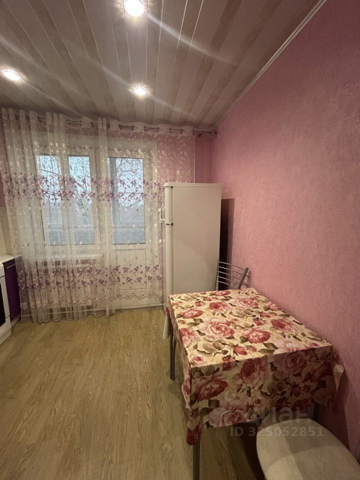 Продажа 1-комн квартиры на вторичном рынке Москворецкий мкр, улица Спартака,  д. 20