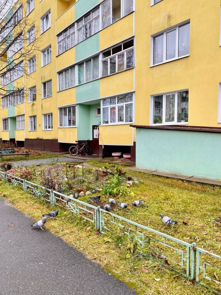 Продажа 2-комн квартиры на вторичном рынке Лодейное поле, улица Гагарина, 8к2