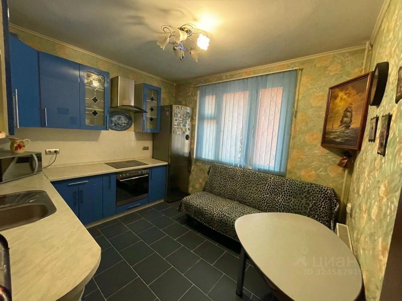 Продажа 3-комн квартиры на вторичном рынке улица Академика Понтрягина, 11к3