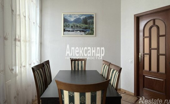 Продажа 2-комн квартиры на вторичном рынке Кузнецовская улица,  д. 36