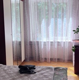 Продажа 2-комн квартиры на вторичном рынке улица Академика Комарова,  д. 18А