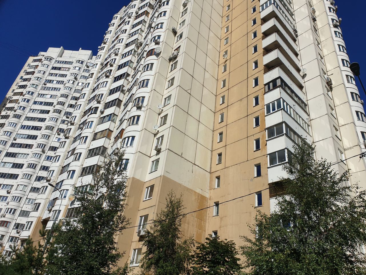 Продажа 4-комн квартиры на вторичном рынке улица Островитянова, 9К2