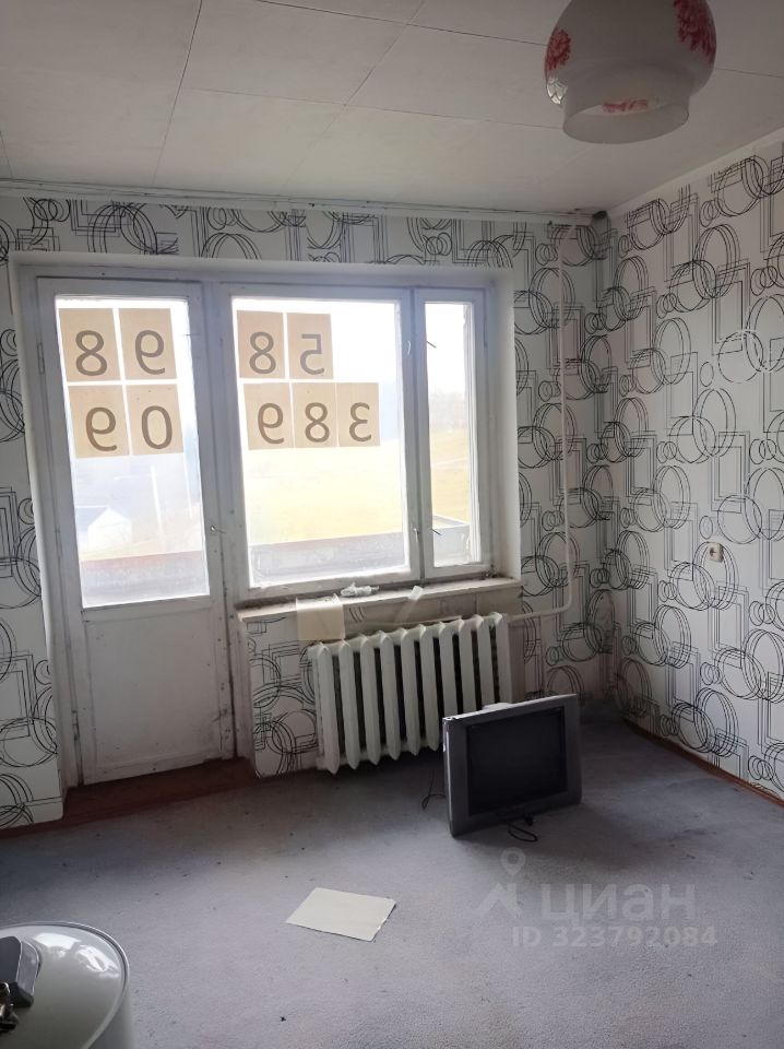 Продажа 2-комн квартиры на вторичном рынке пос. Цветковский, улица Подгорная, 11