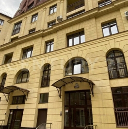 Продажа 2-комн квартиры на вторичном рынке улица Маршала Рыбалко,  д. 2