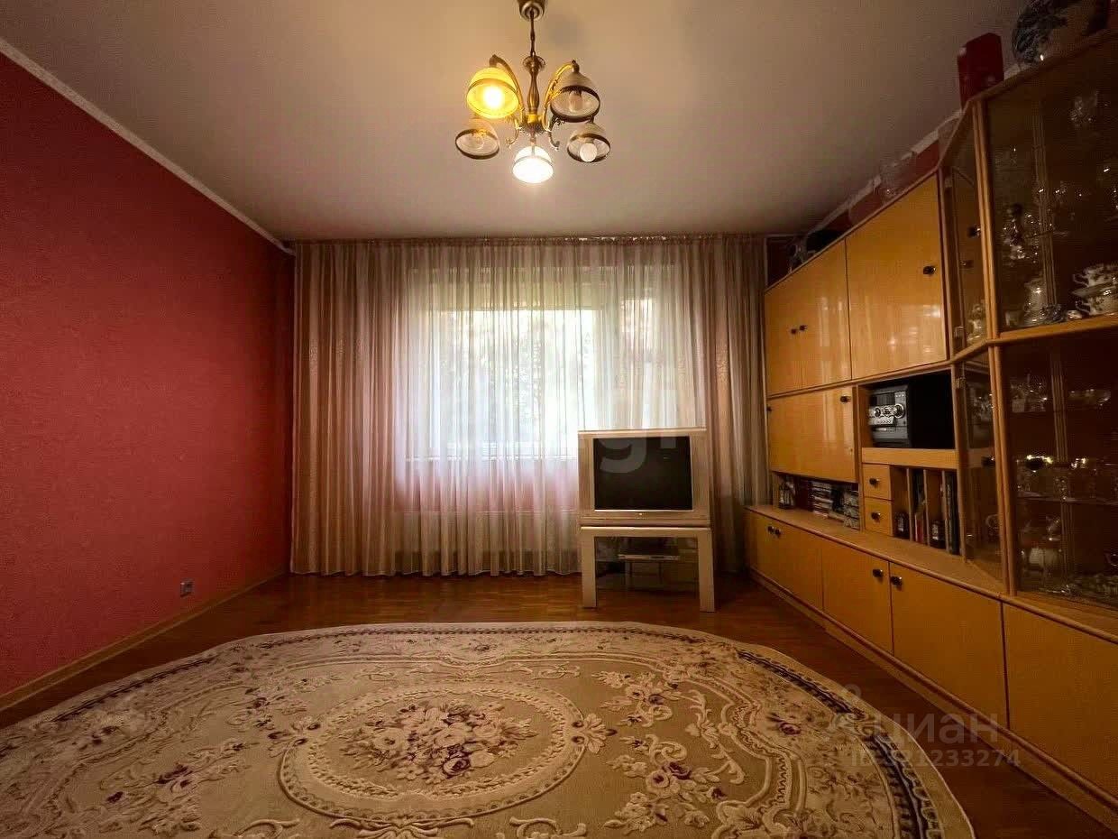 Продажа 4-комн квартиры на вторичном рынке Краснодонская улица, 24