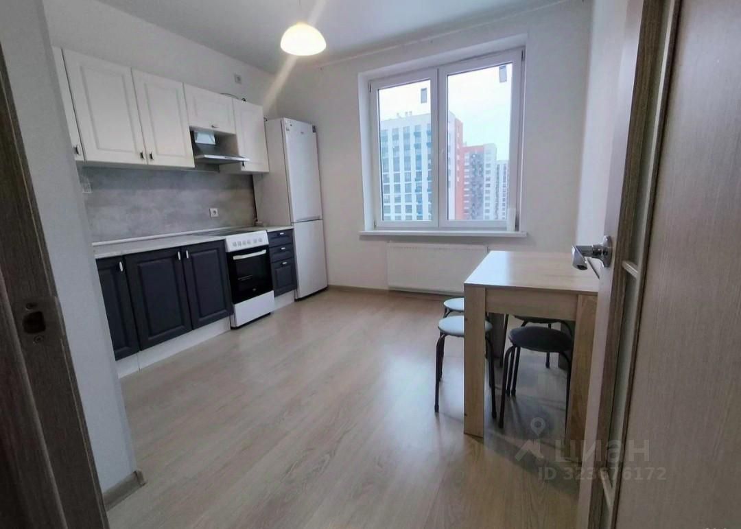 Аренда 1-комн квартиры на вторичном рынке улица 3-я Нововатутинская,  д. 8