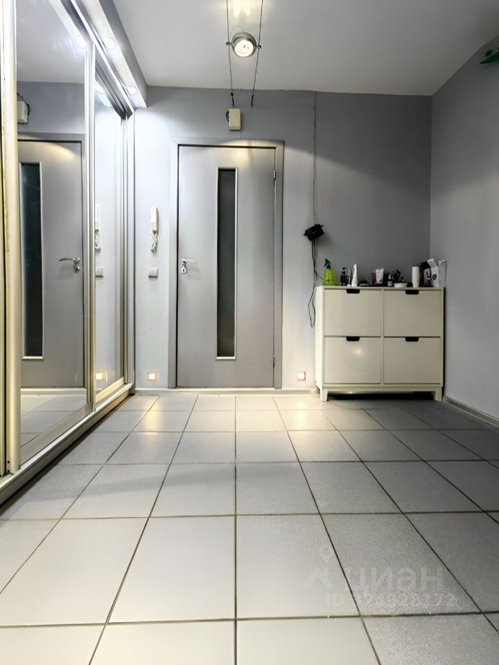 Продажа 1-комн квартиры на вторичном рынке Богатырский проспект, 59К1