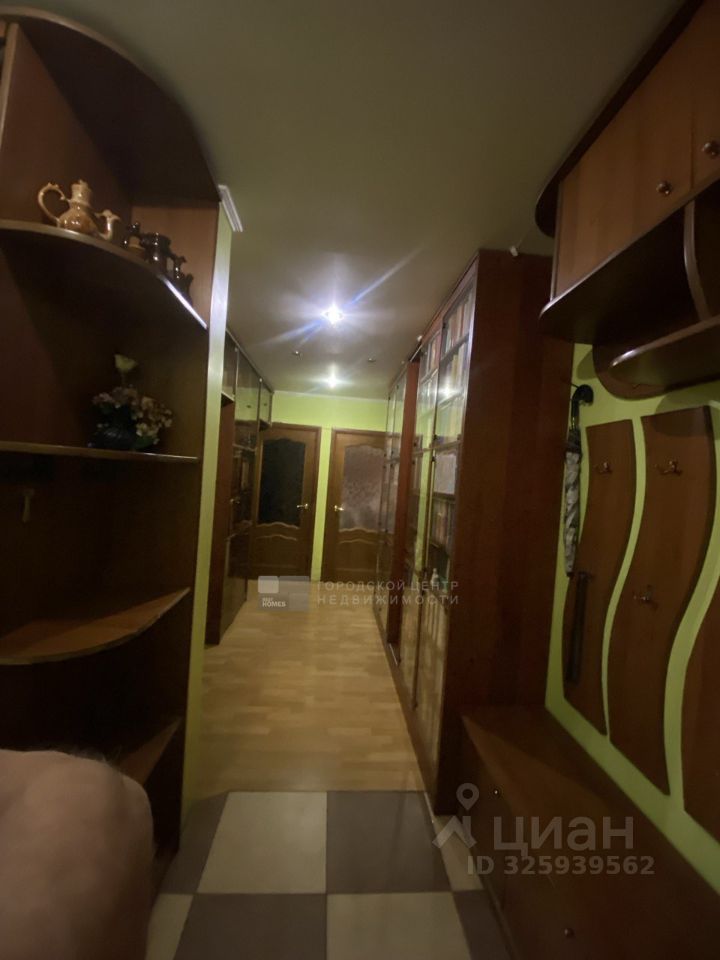 Продажа 3-комн квартиры на вторичном рынке улица Маршала Тухачевского, 33
