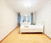 Продать Квартиры вторичка Луначарского пр-кт  80 к5 