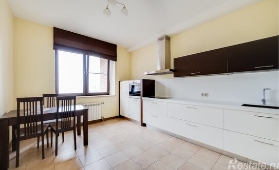 Аренда 3-комн квартиры на вторичном рынке улица Гарибальди,  д. 7