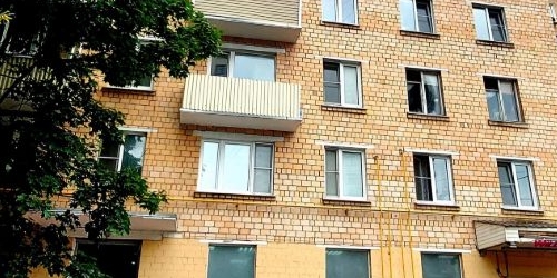 2-комн квартира улица Летчика Бабушкина, 18