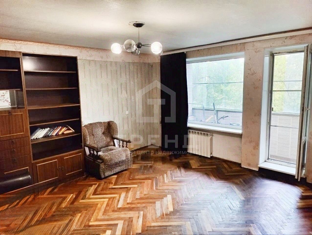 Продажа 2-комн квартиры на вторичном рынке Бухарестская улица, 66К3