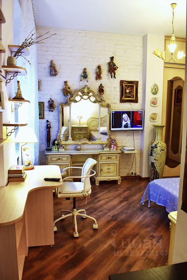 Аренда 3-комн квартиры на вторичном рынке Петровская набережная, 2к2