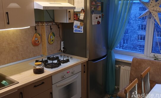 Продажа 2-комн квартиры на вторичном рынке Кронштадт г, Зосимова ул,  д. 6