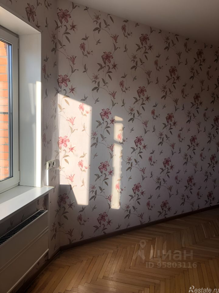 Продажа 1-комн квартиры на вторичном рынке Динамовская улица,  д. 4