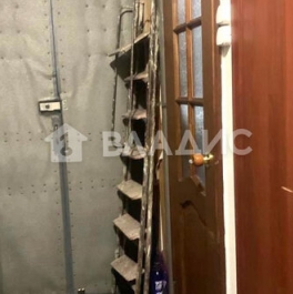 Продажа 3-комн квартиры на вторичном рынке пер Антоненко,  д. 5