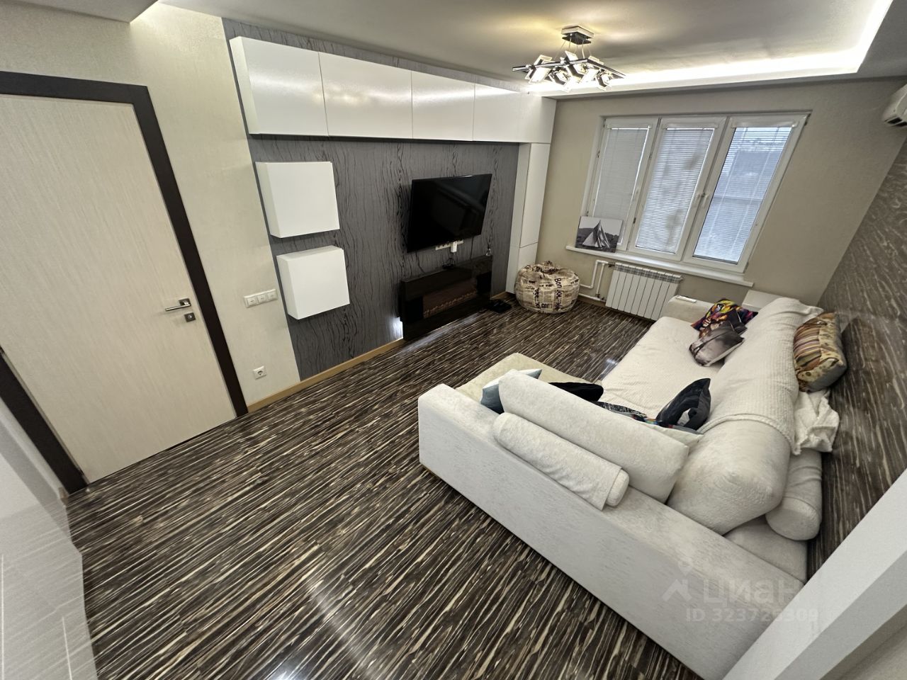 Продажа 2-комн квартиры на вторичном рынке улица Подольских Курсантов, 8К2