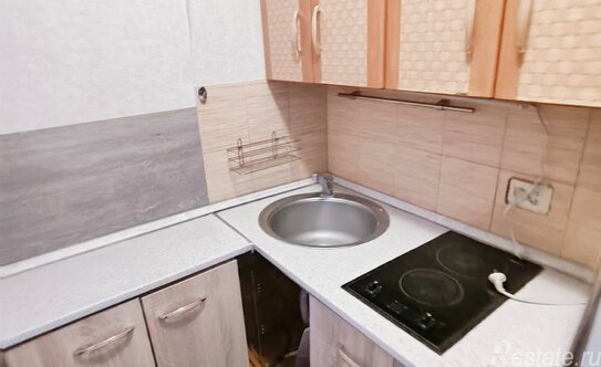 Продажа 1-комн квартиры на вторичном рынке улица Кубинка,  д. 15 к3