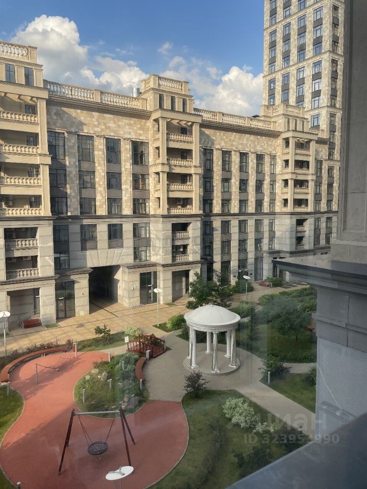 Продажа 2-комн квартиры на вторичном рынке Верхняя улица, 20к1