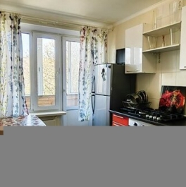 Продажа 2-комн квартиры на вторичном рынке Высокая улица,  д. 12