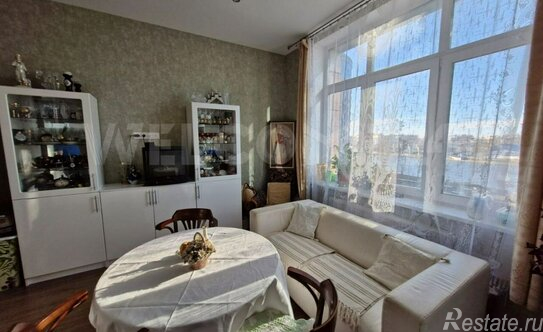 Продажа 2-комн квартиры на вторичном рынке Ждановская улица